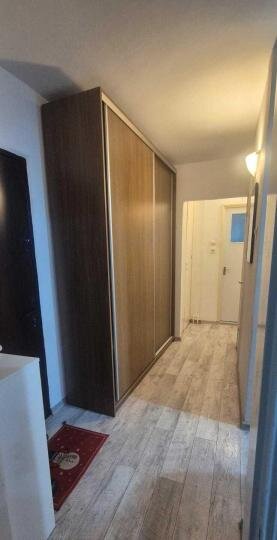 Iancului / Avrig / et 6 decomandat / bl 1981 / 4 min Metrou